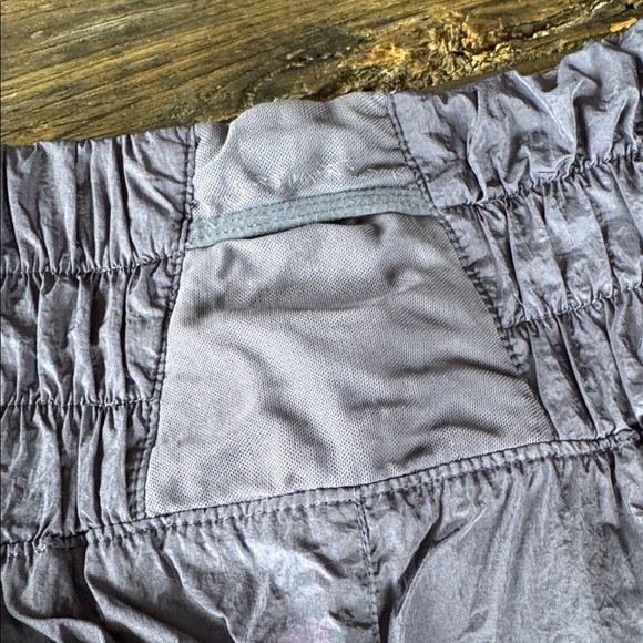 Free People Movement The Way Home short in deep blue EUC size M - Picture 4 of 7